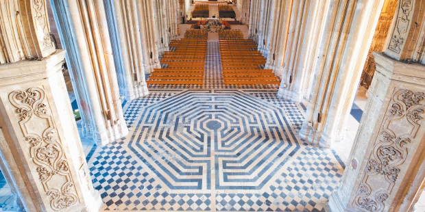 圖4. Labyrinth in the Saint Quentin Cathedral, 1170-1205, France.
