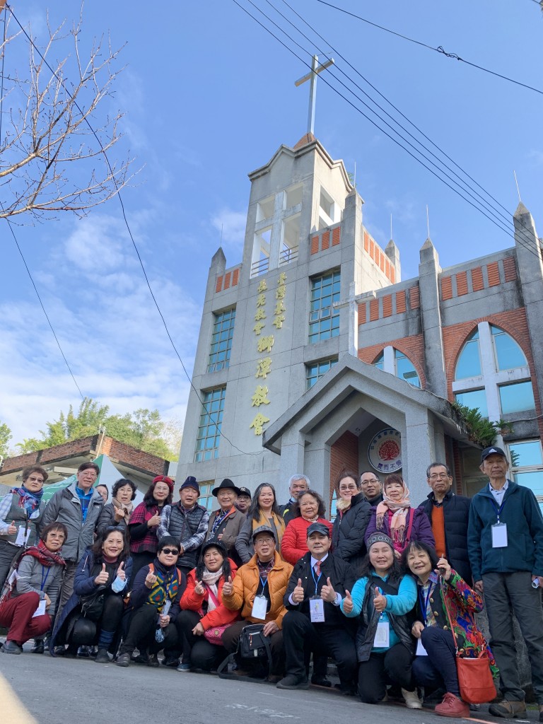 台灣使命者團隊在獅潭長老教會合影。