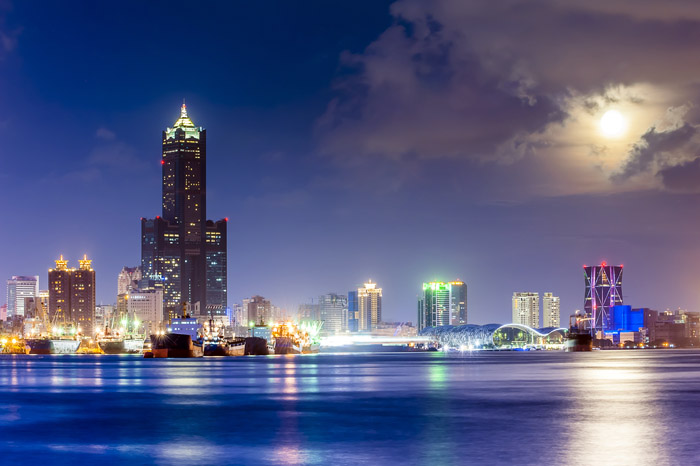 Night view of the city in Taiwan - Kaohsiung