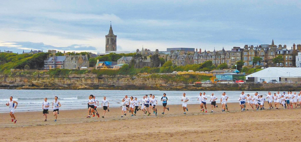 拍攝《火戰車》最著名的沙灘跑步場景，至今仍有跑步賽事在這個蘇格蘭聖安德魯斯海灘進行。