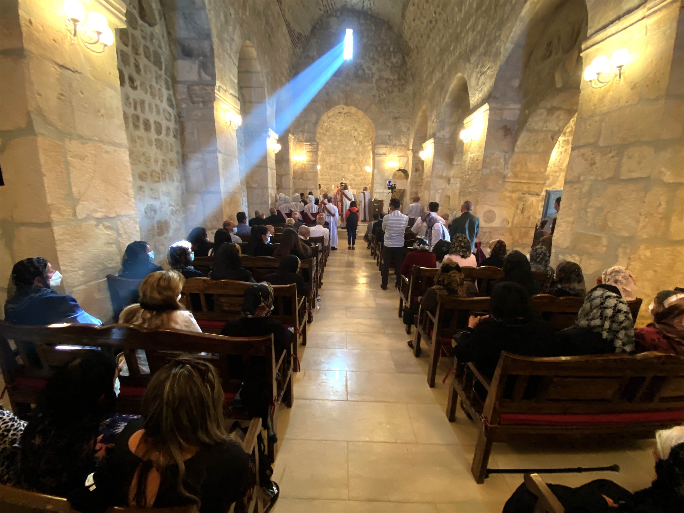 隔了卅年，亞述基督徒重回教堂敬拜神。（Photo credit: DHA photo）