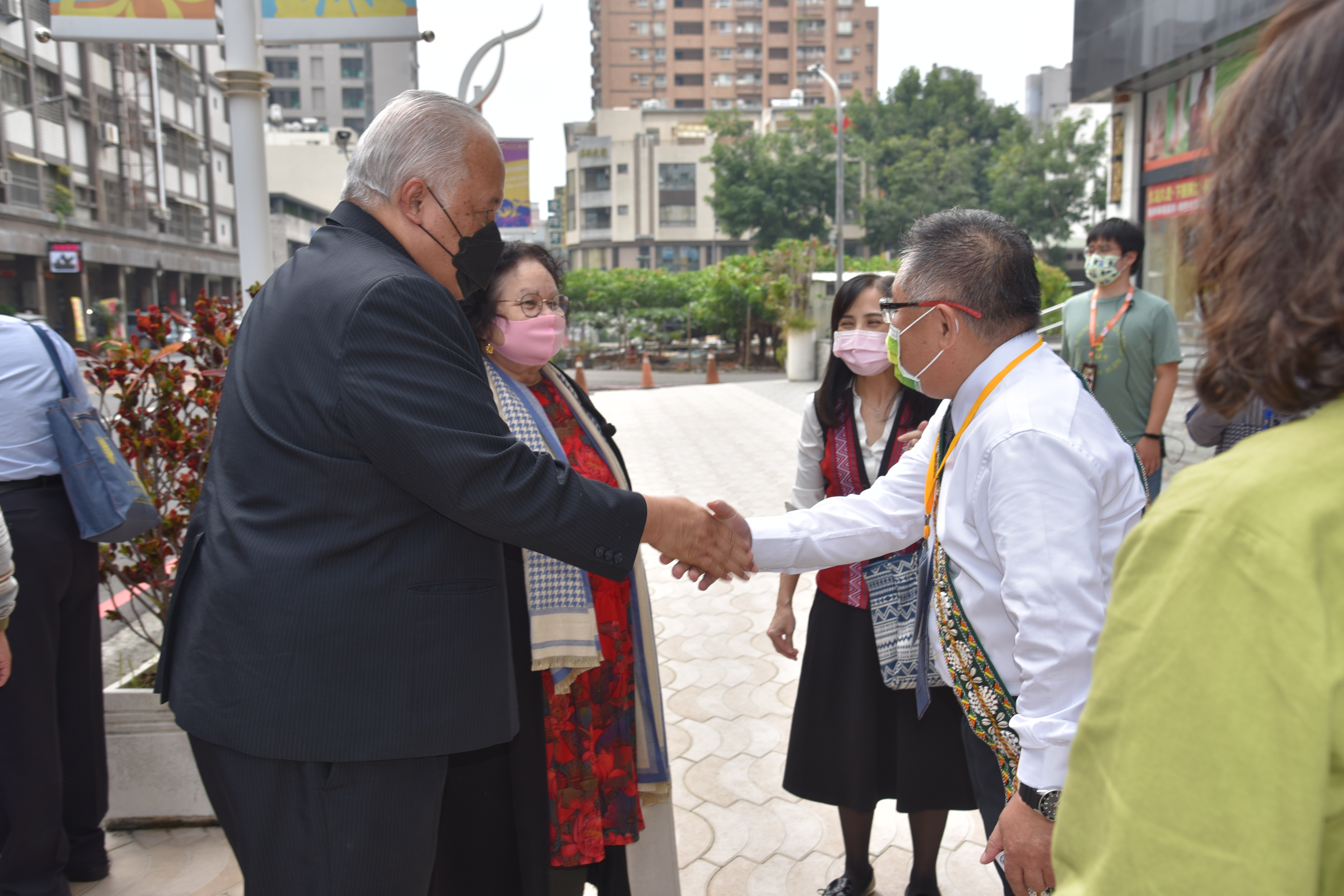 吳大衛牧師歡迎自南島各國前來的駐台大使。
