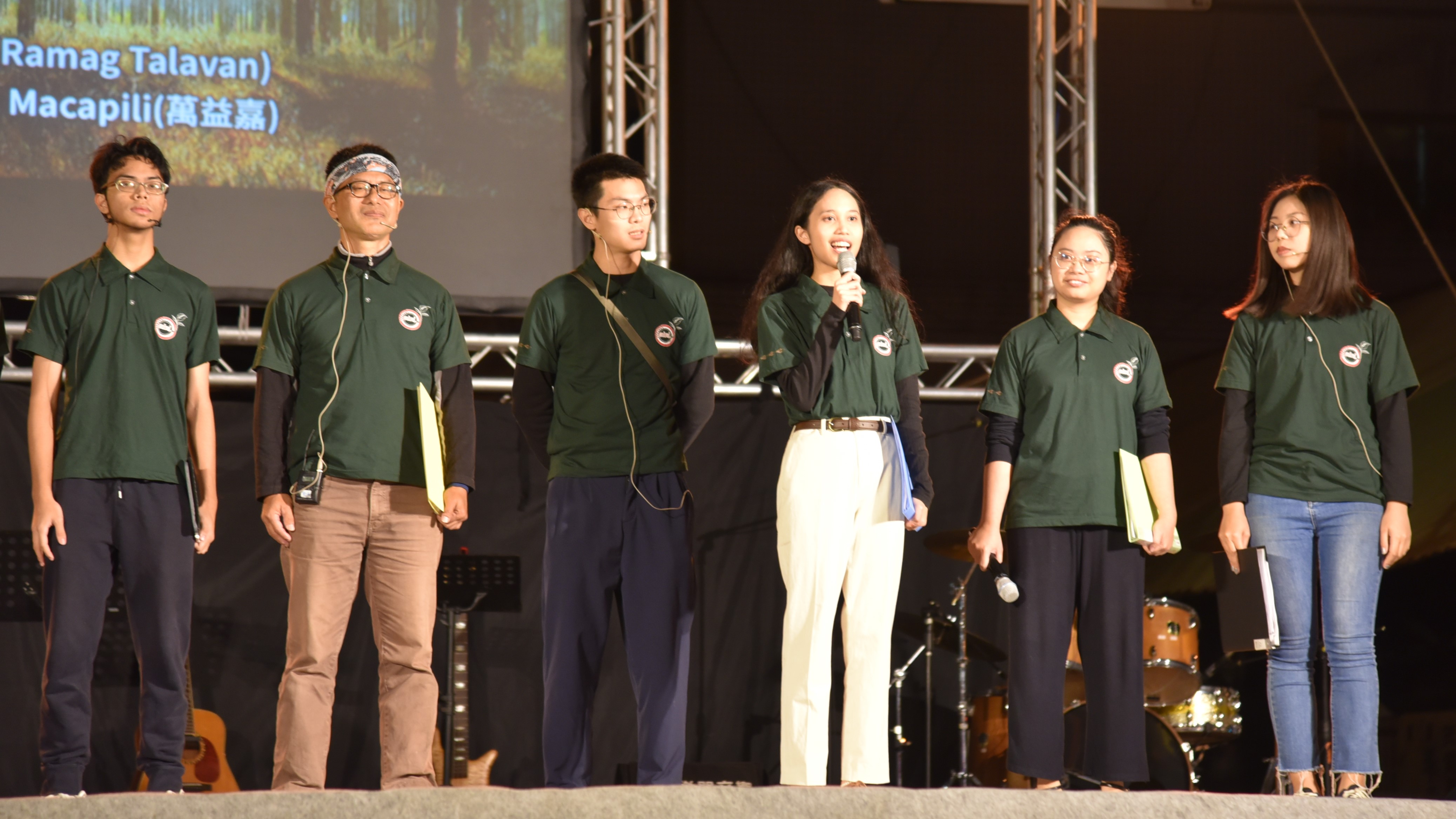 台南市西拉雅文化協會 Onini竹音樂團帶來一首首撼動人心的族語、英語曲目。(謝宜汝攝影)