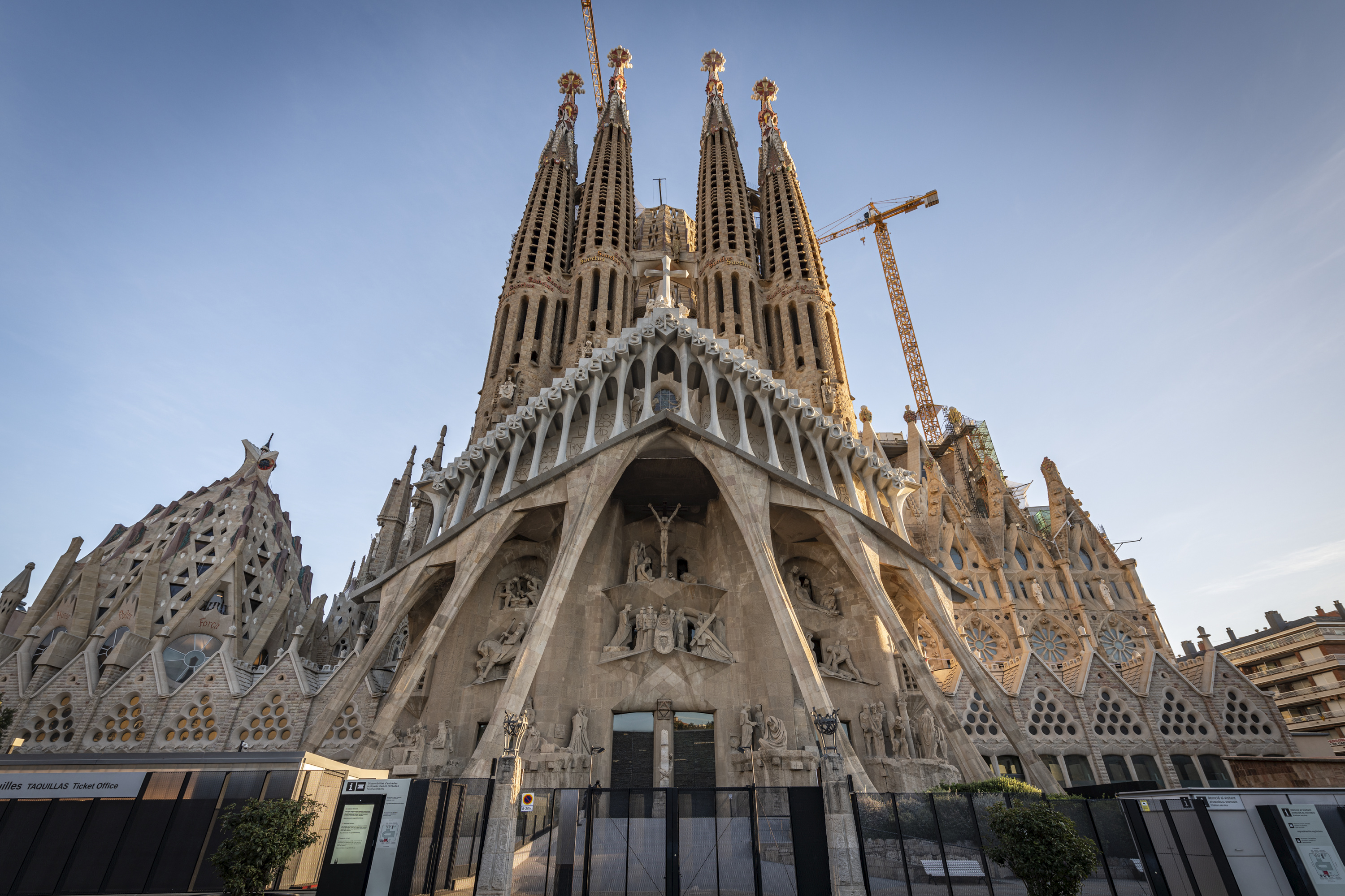 聖家堂自1882年開始進行修建。（圖／Twitter@sagradafamilia）