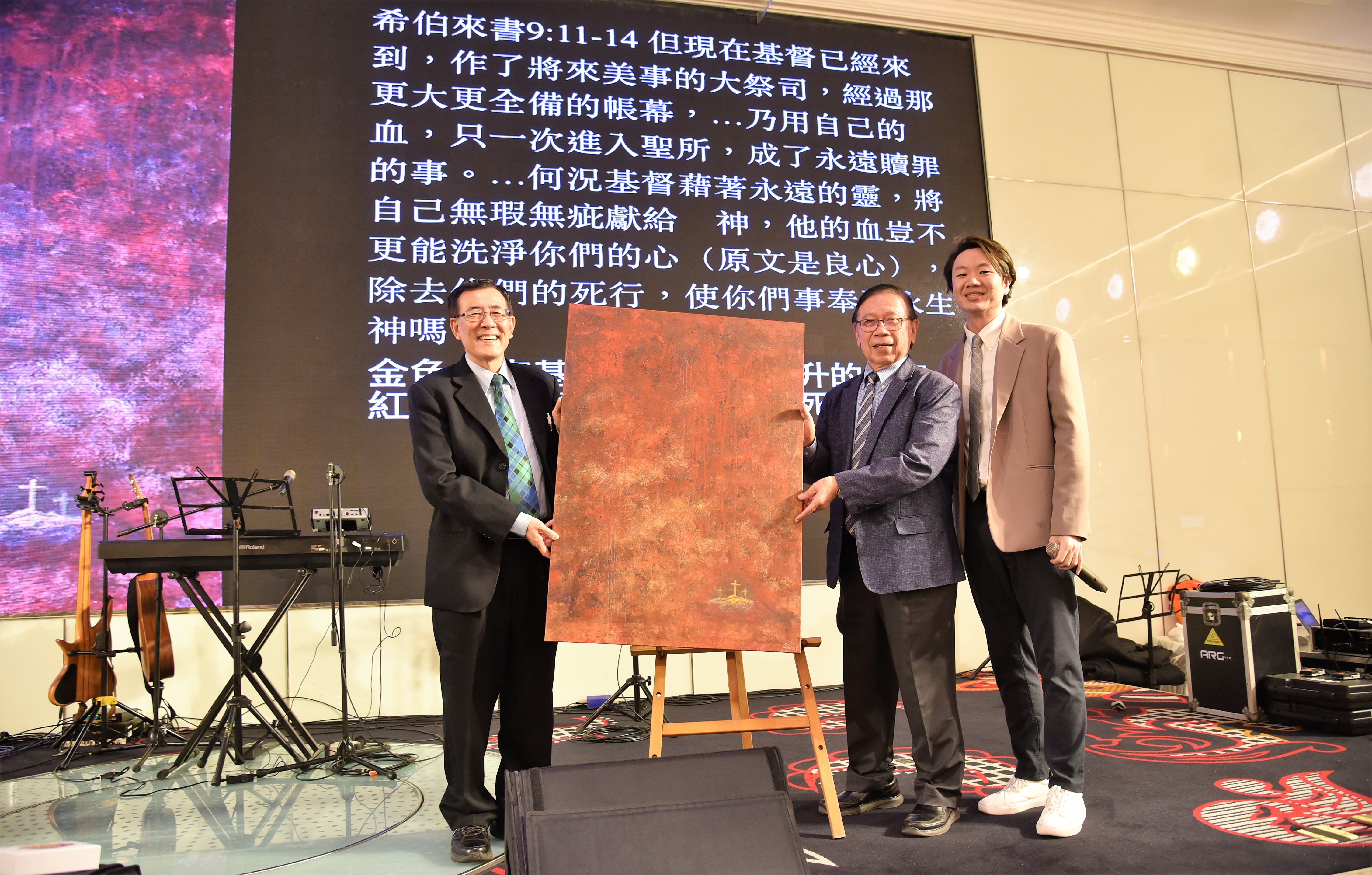 右昌長老教會陳見岳牧師得標「基督的獻祭」畫作。