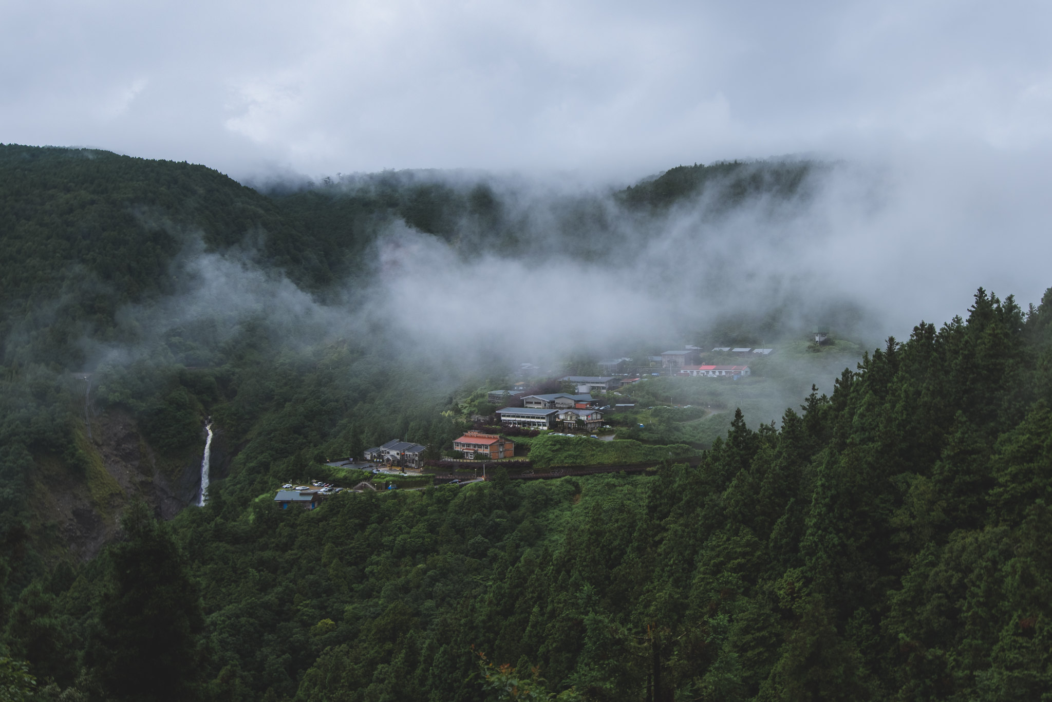 雲霧繚繞的山景。（圖片來源：Flickr/cc/魯米 阿）