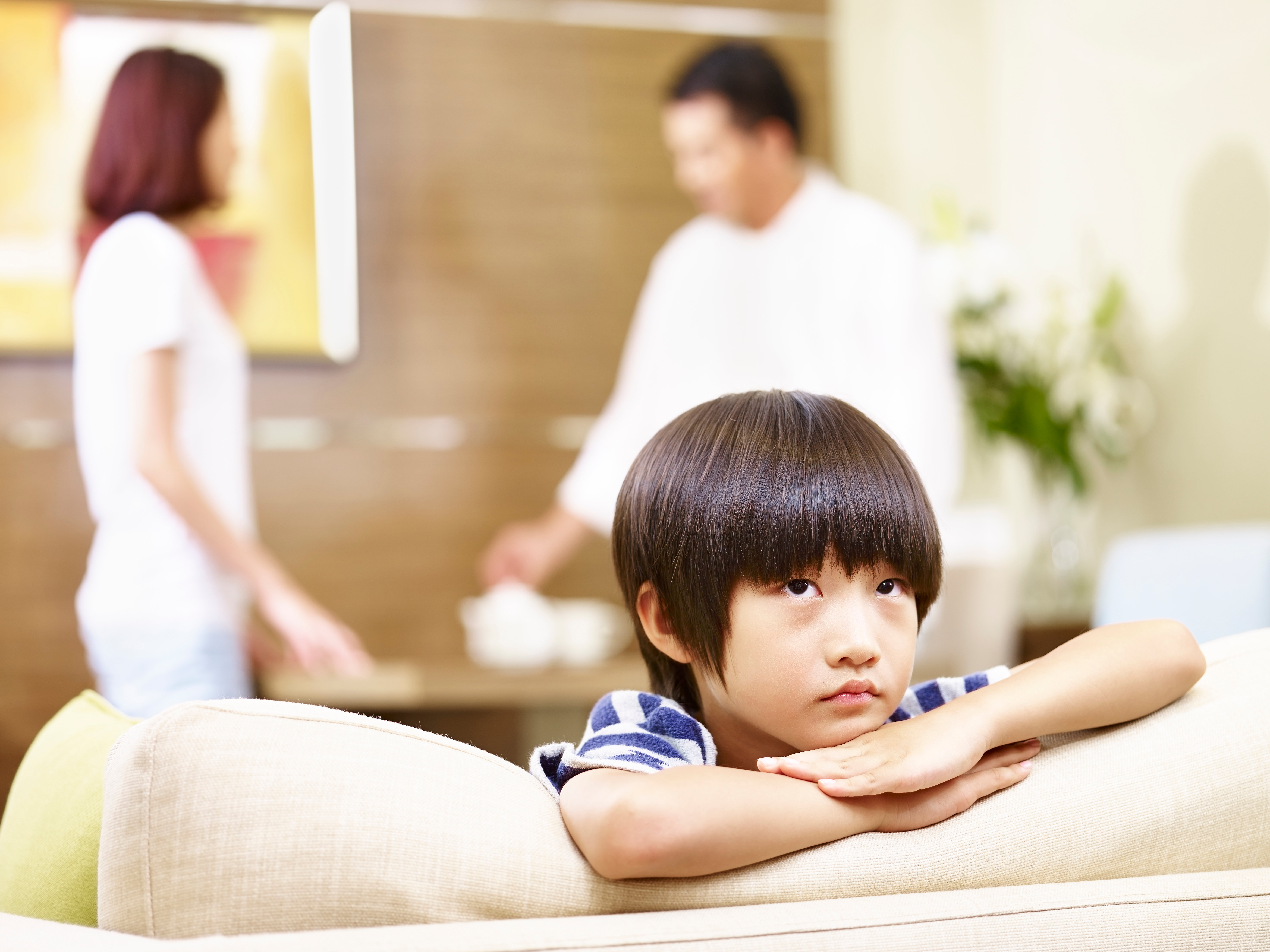 孩子的心其實非常敏感，他們的行為常常反應家庭與心理狀況。