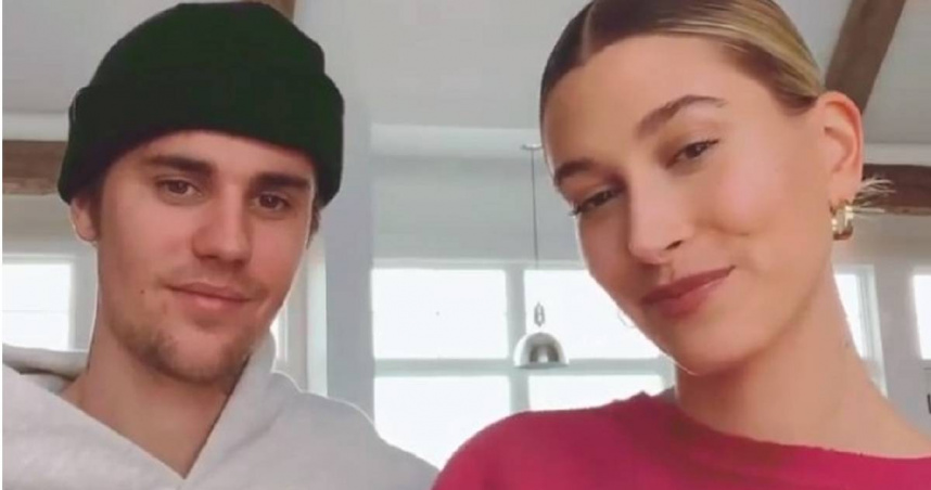 小賈斯汀（Justin Bieber）與25歲的妻子海莉（Hailey Bieber）。(圖／翻攝IG@haileybieber)