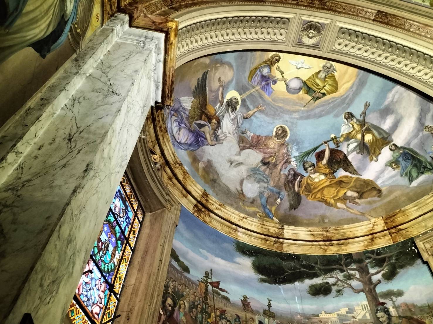 「聖保羅殉道教堂」內描繪保羅升天的壁畫。