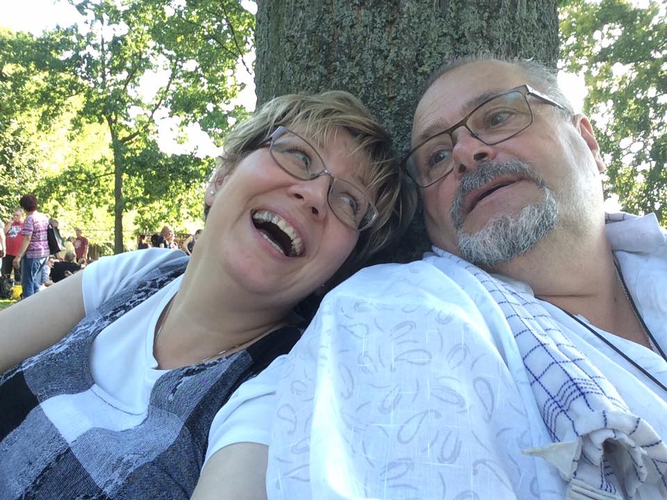 與妻子朵拉結婚2５年。（圖／翻攝自FB@René Celinder）