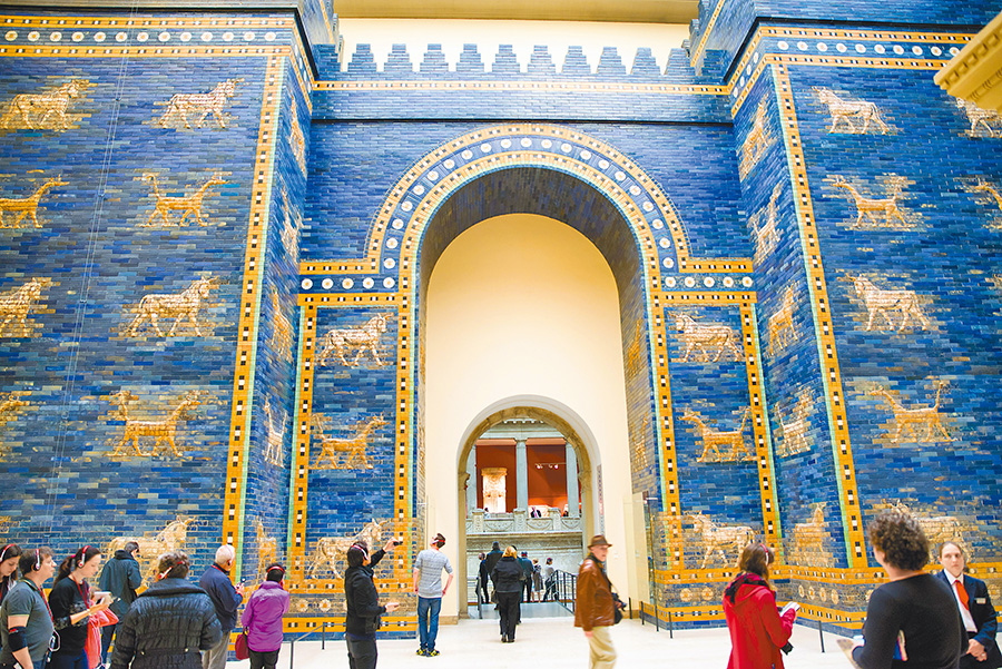 位移到柏林別迦摩博物館，重建的伊什塔爾門。