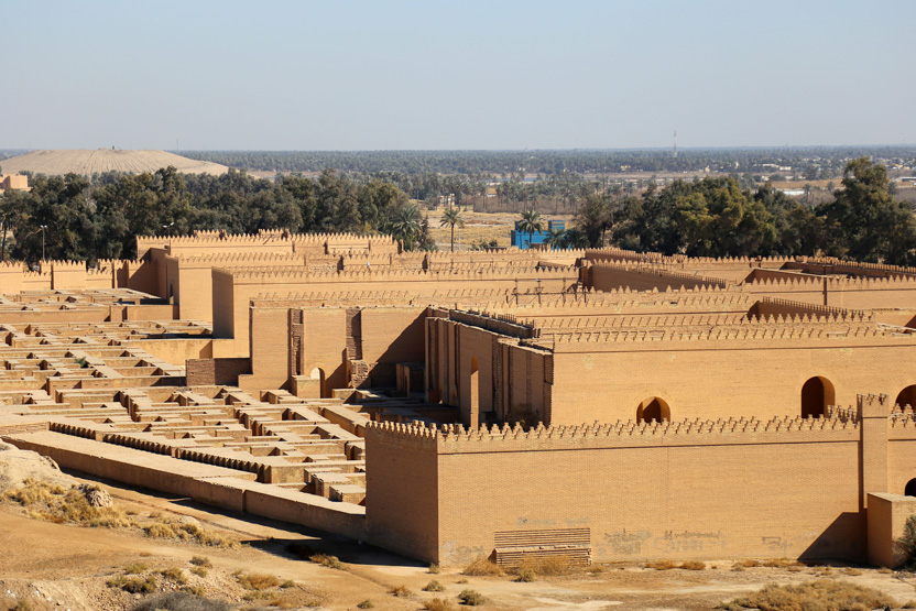 伊拉克古巴比倫城仿古的部份建物。（來源維基，Photo by Safa Daneshvar）