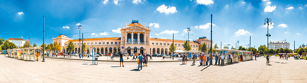 克羅埃西亞首都札格拉布火車站前廣場。