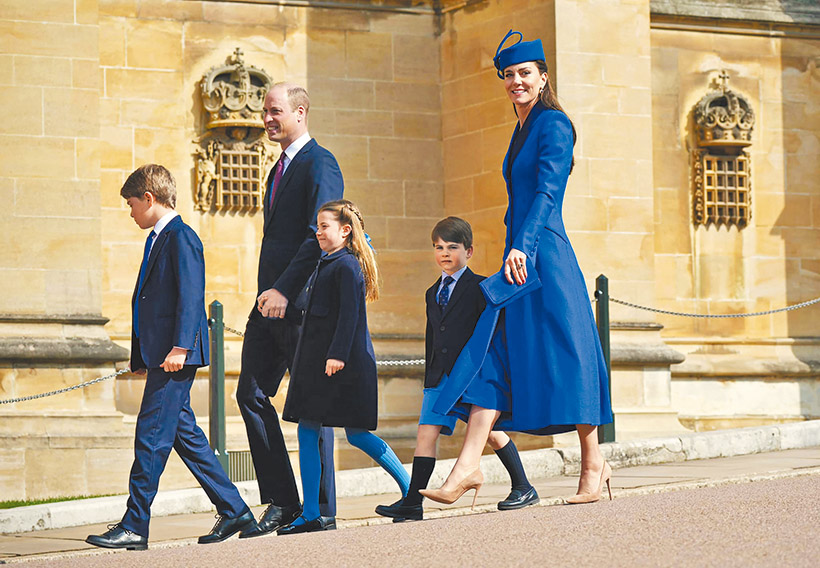 英國王室威爾斯親王威廉殿下和凱特王妃帶著兒女參加復活節晨禱。（圖／翻攝自FB@theroyalfamily）