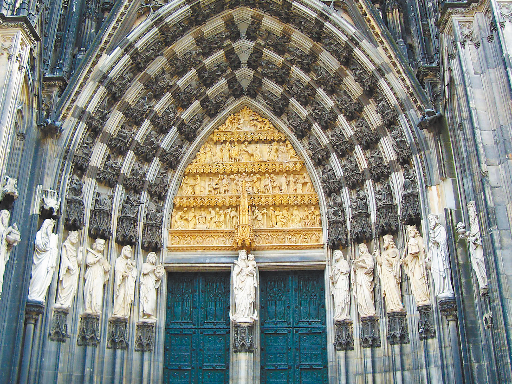 科隆大教堂是科隆當地的著名城市地標。