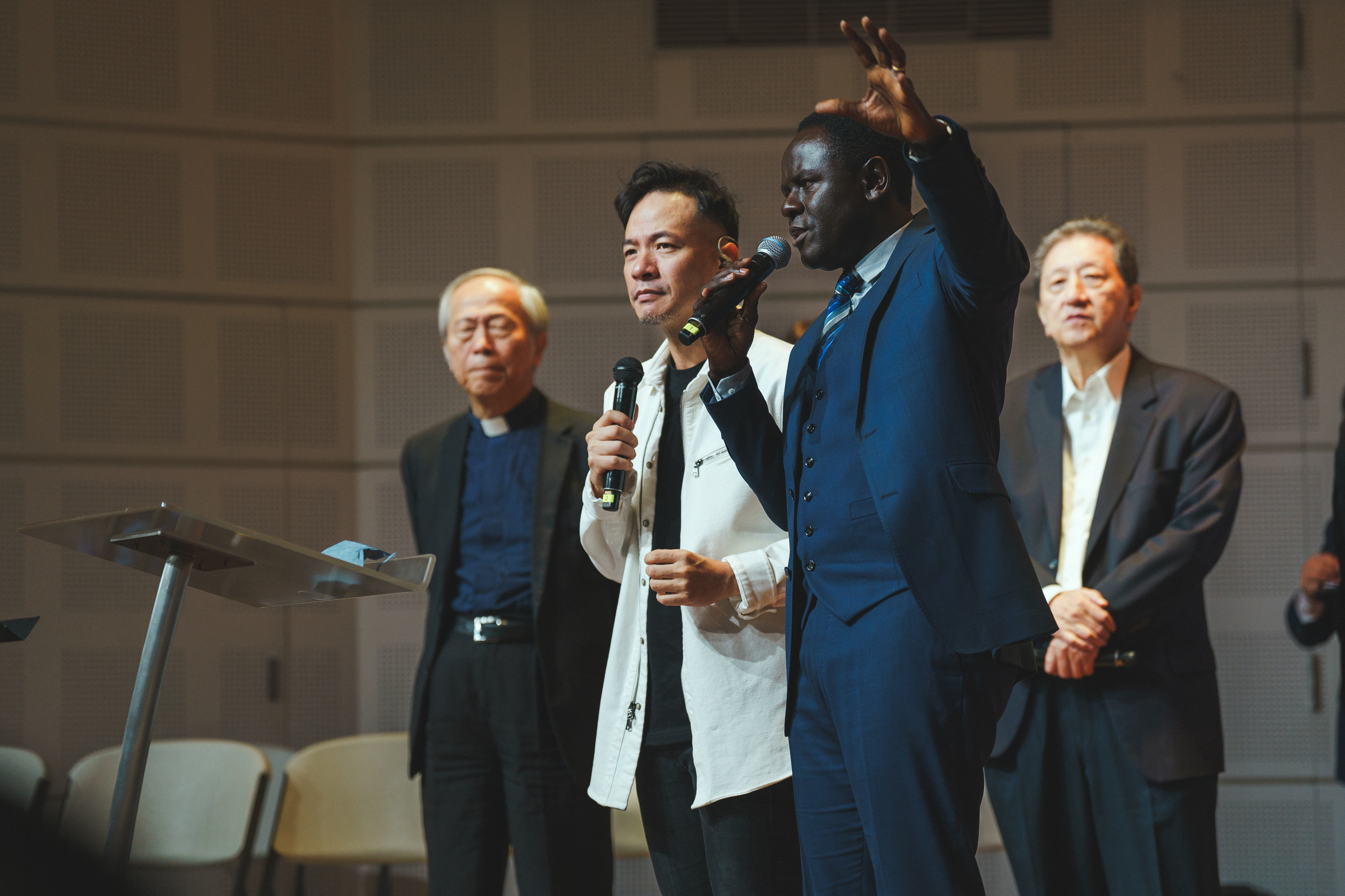 烏干達宣教師Dennis Kasirye牧師為台灣祝禱（圖/台北靈糧堂、 GOOD TV提供）