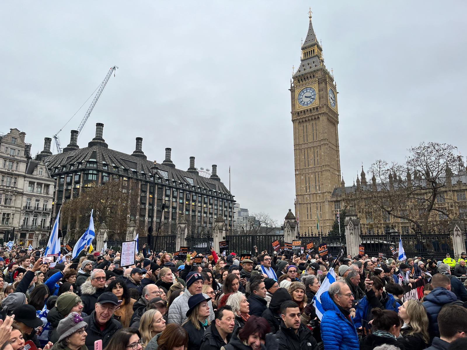 倫敦抗議反猶太人遊行。（圖／翻攝自X@IsraelinUK）