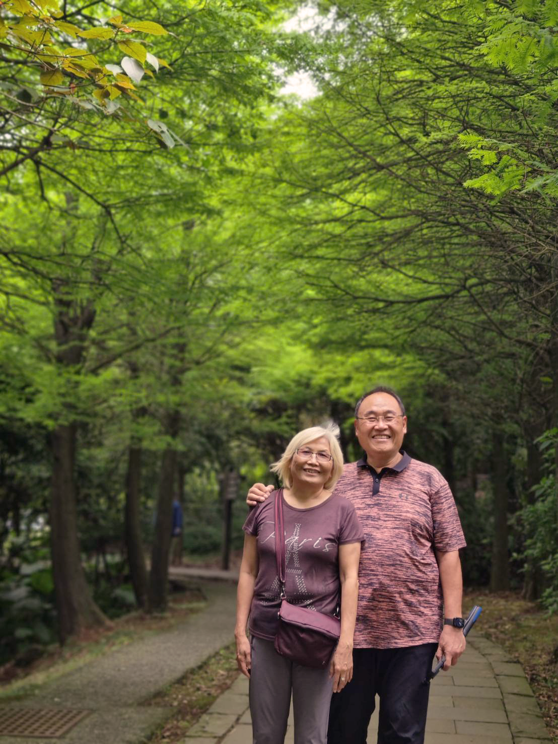 淑芬與先生都經歷了神醫治的大能。（圖/葉淑芬 提供）