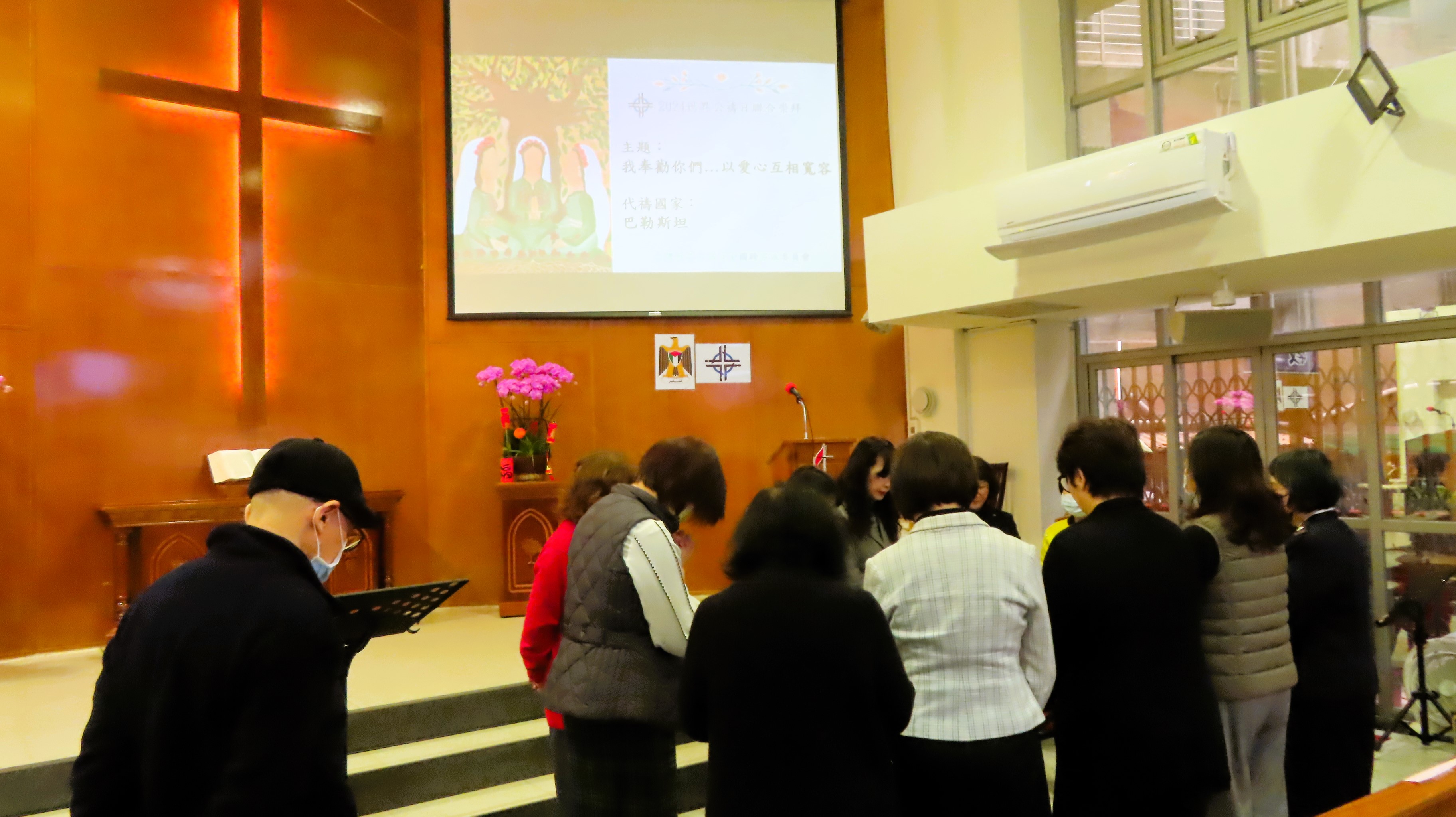 台灣世界公禱日全國跨宗派委員會的各宗派代表齊聚為巴勒斯坦禱告（梁敬彥攝影）