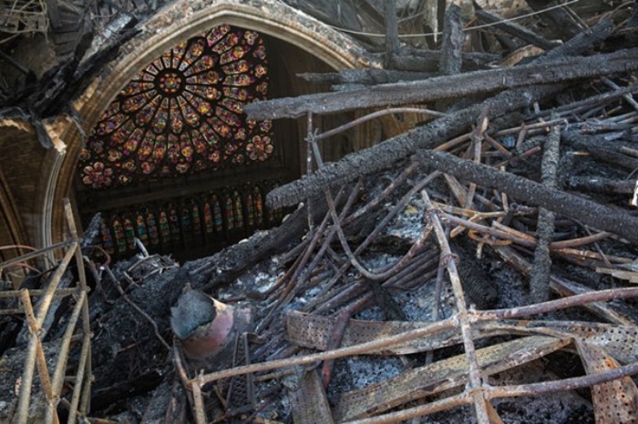 巴黎聖母院火災後成廢墟。（圖／翻攝自archaeology.org）