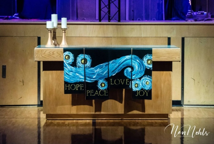 （圖／翻攝自churchstagedesignideas.com）