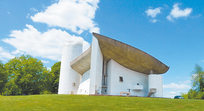 廊香教堂。（圖／FB@Colline Notre-Dame du Haut, Ronchamp）