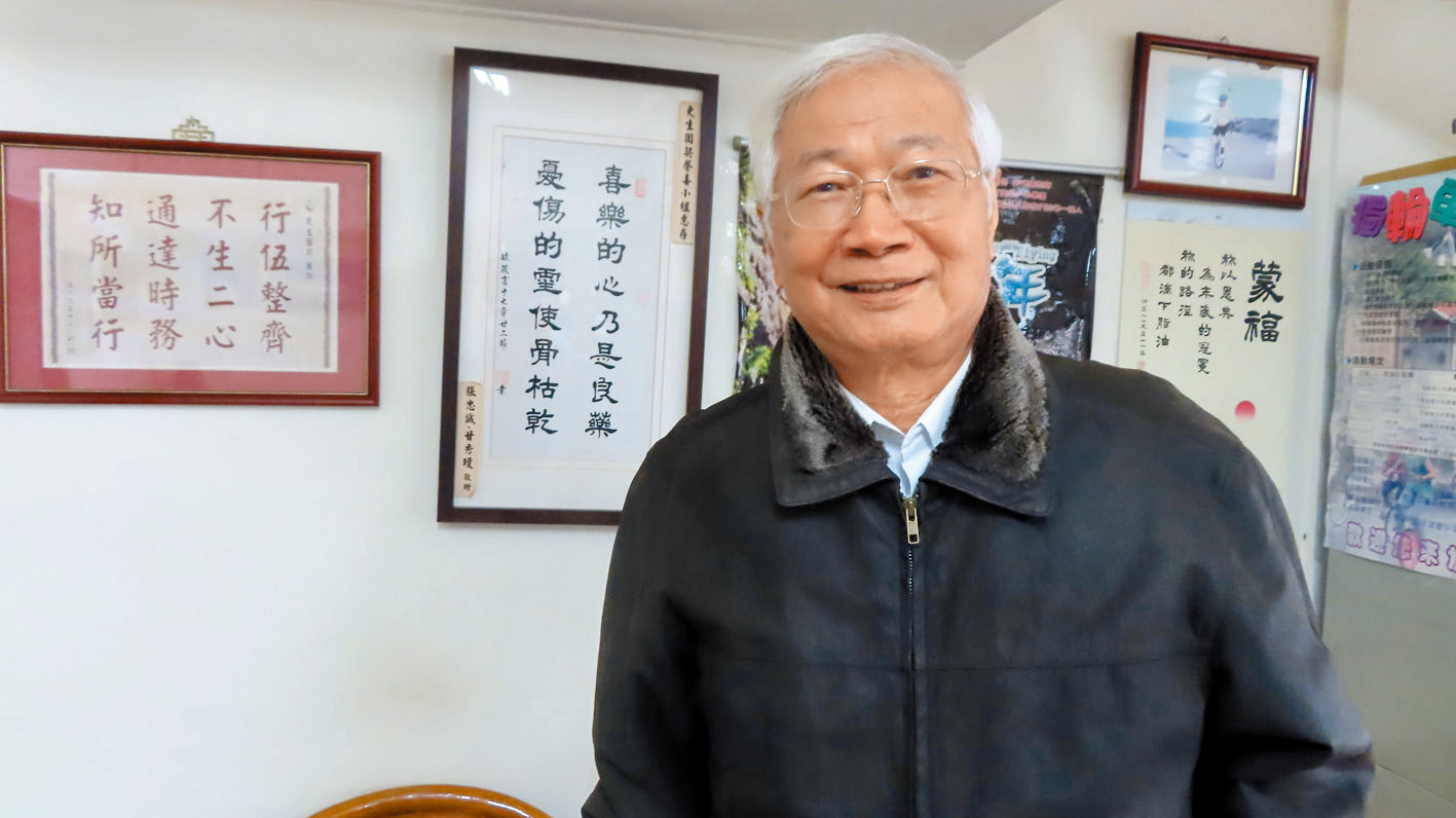 回應以西結書的呼召，80歲仍在第一線關懷死囚的黃牧師。（梁敬彥攝影）