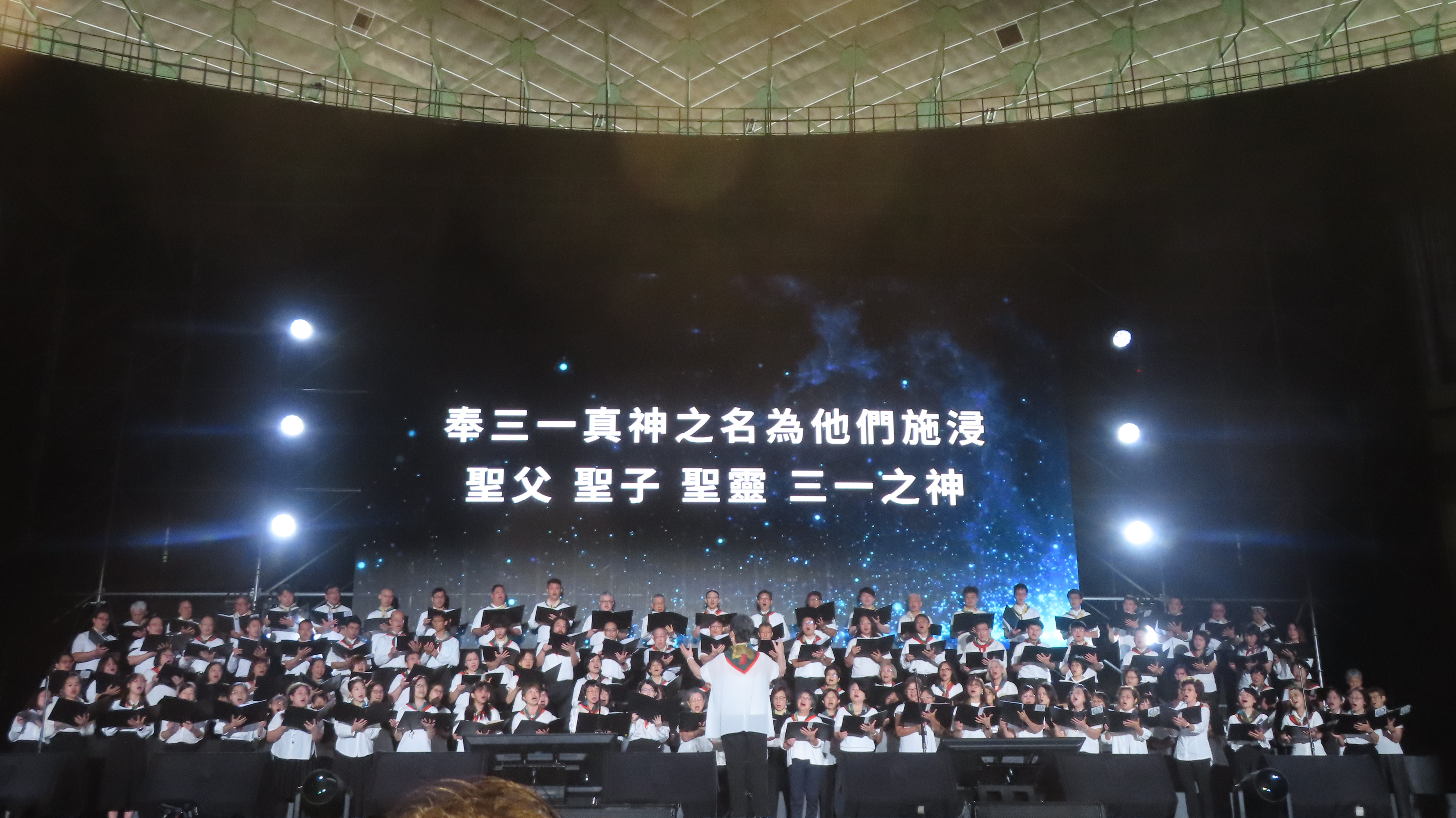 浸會教會和浸神百人聯合詩班。（圖/梁敬彥攝影）