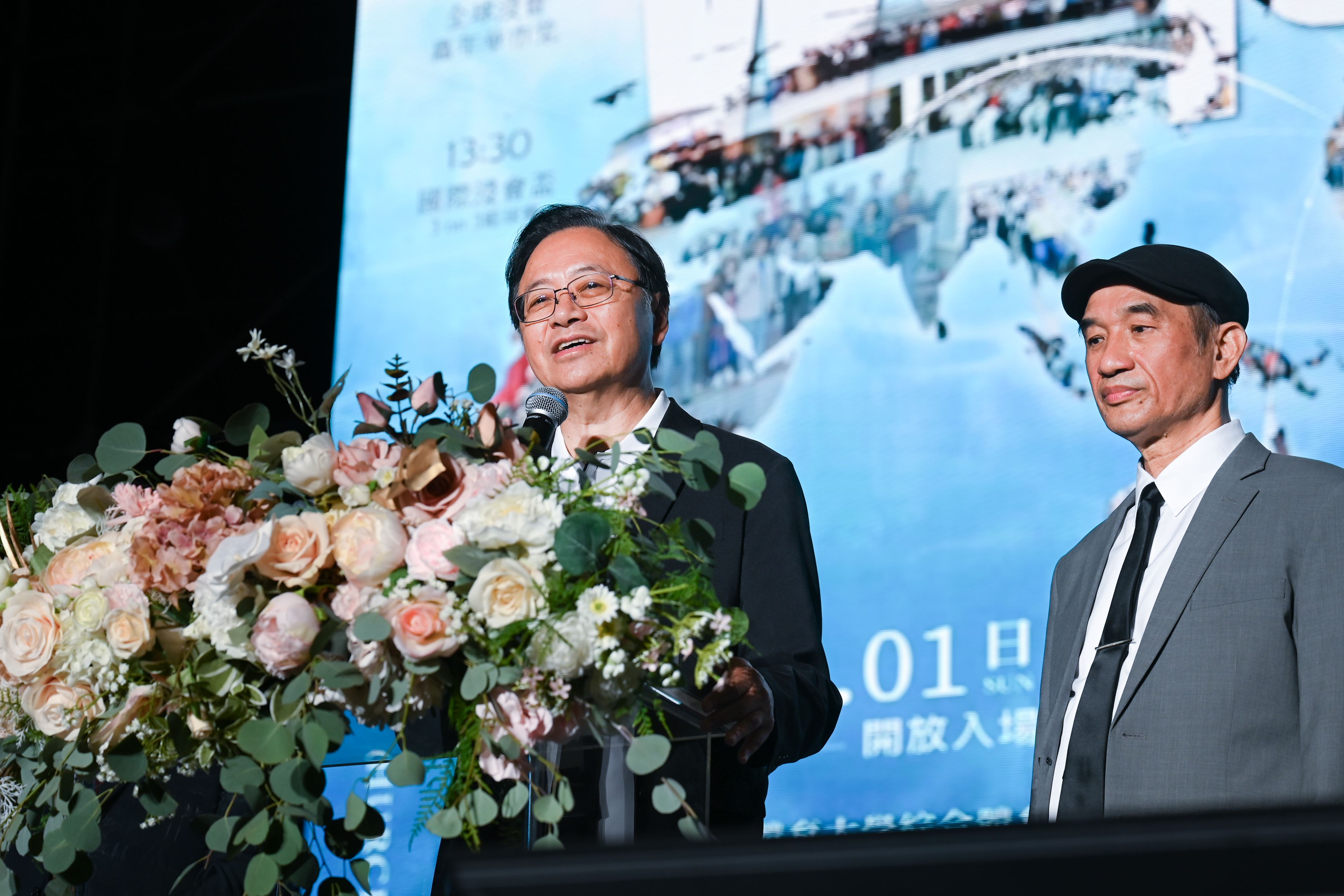 桃園市長張善政在浸會萬人崇拜分享。（圖/桃園市政府提供）