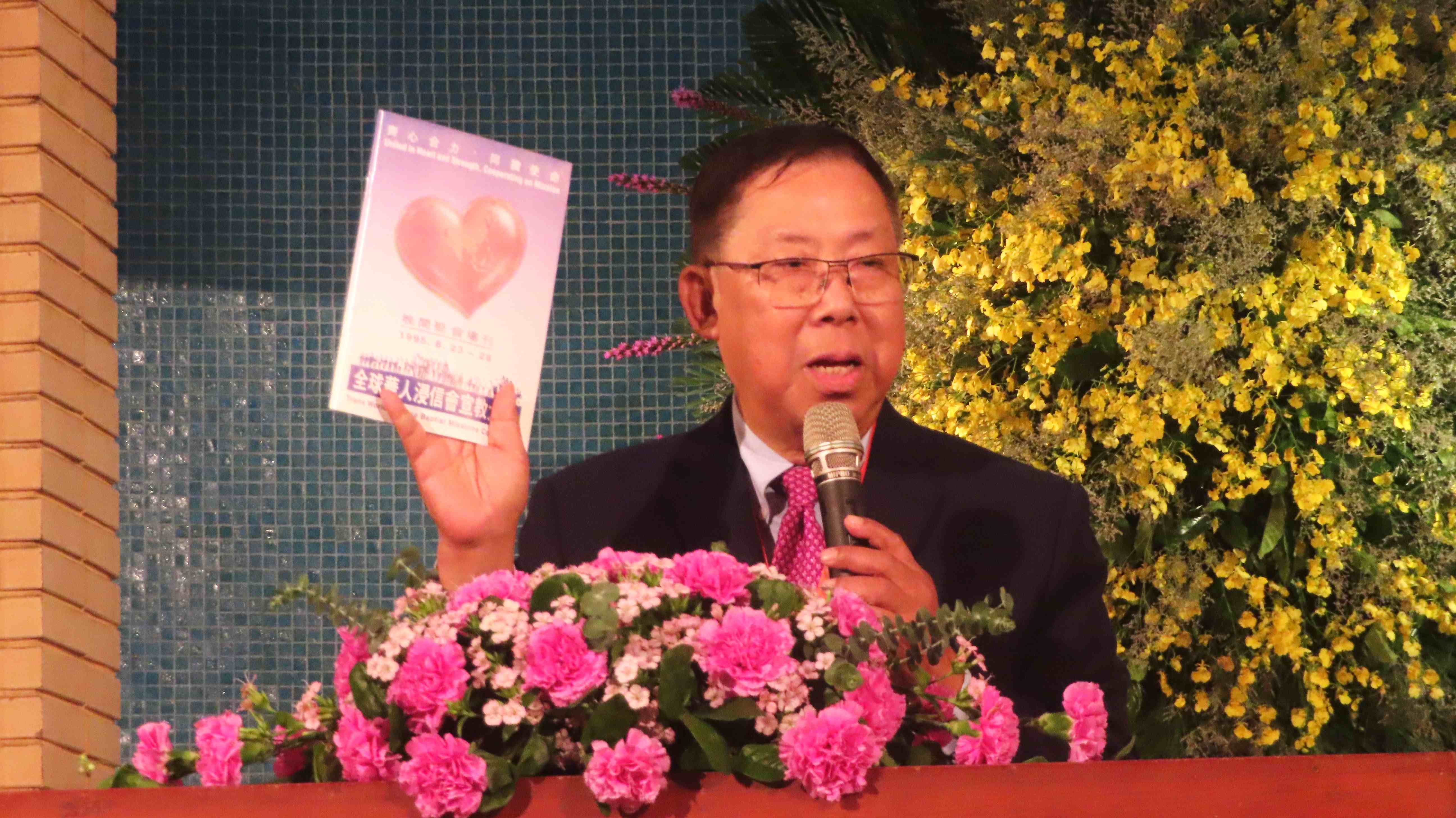 年逾80的梁德舜牧師分享。（圖/梁敬彥攝影）