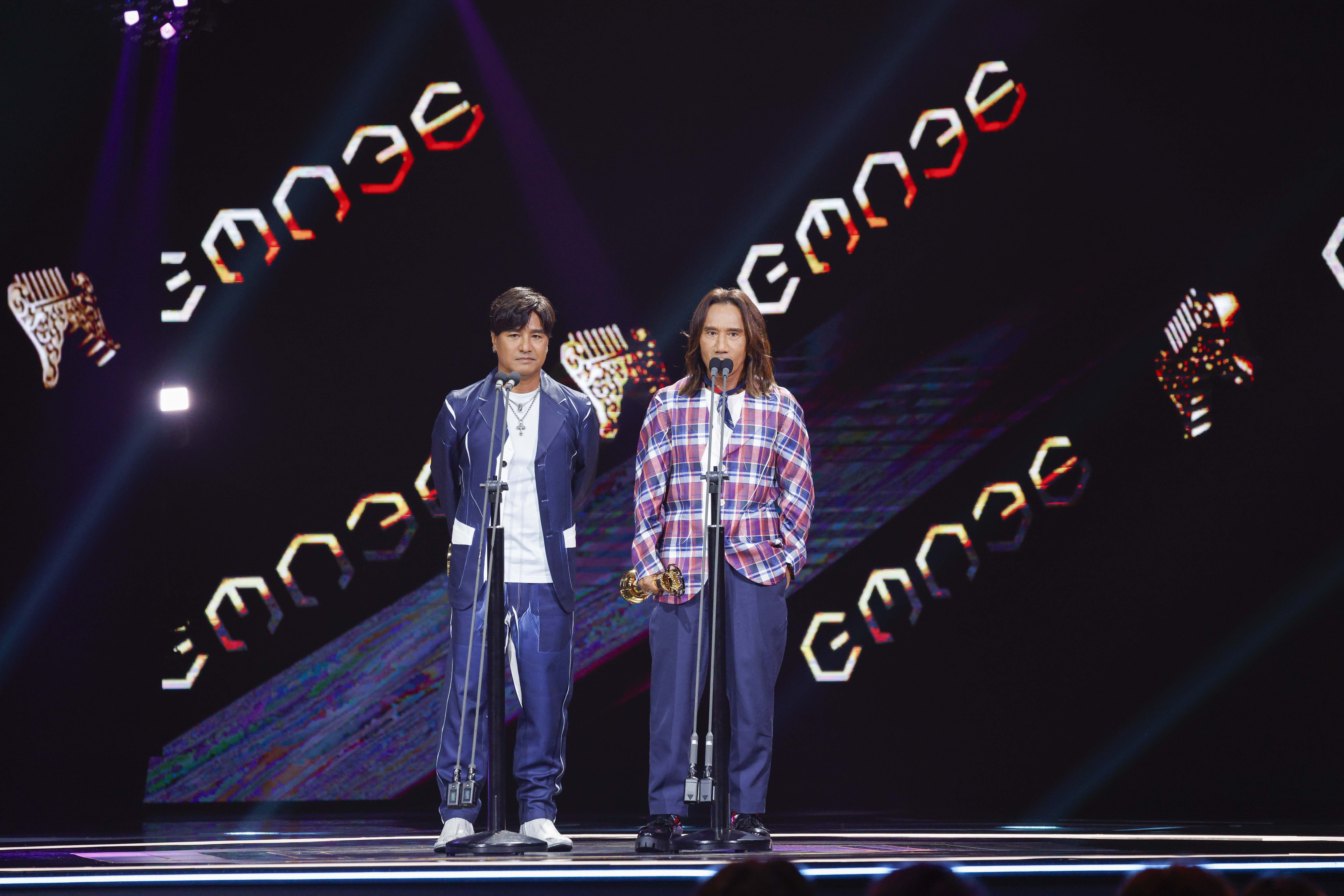 動力火車領獎。（圖/台視提供）