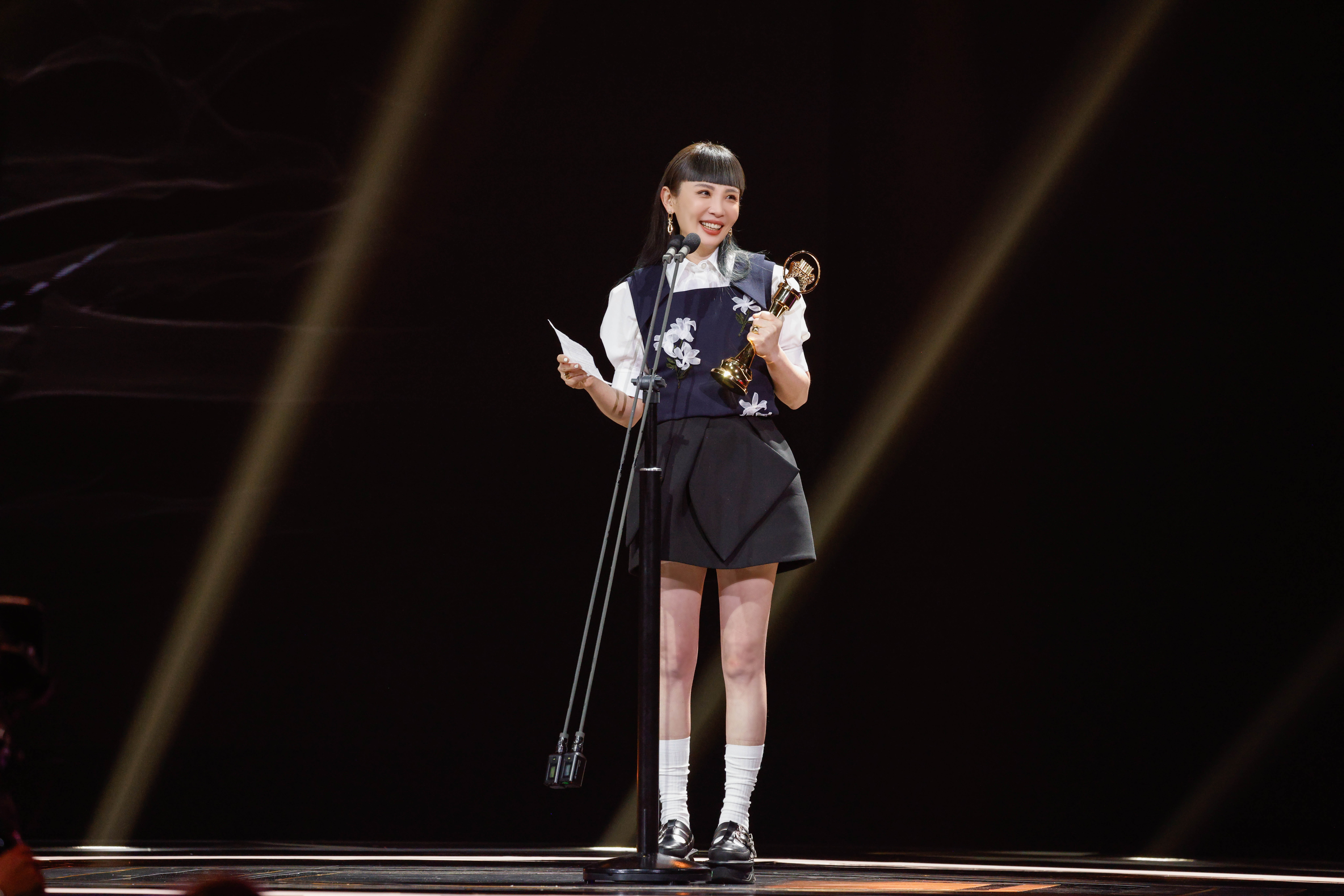 魏如萱獲得華語女歌手，哈利路亞榮樣歸主。（圖/台視提供）