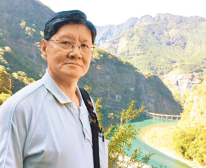 杜榮華長老。