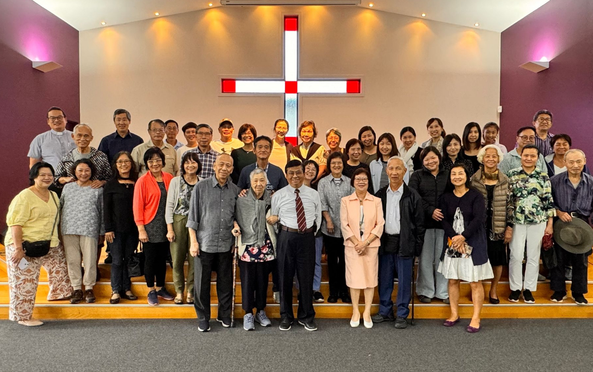 蔡春曦牧師澳洲講道後合影。(受訪者提供)