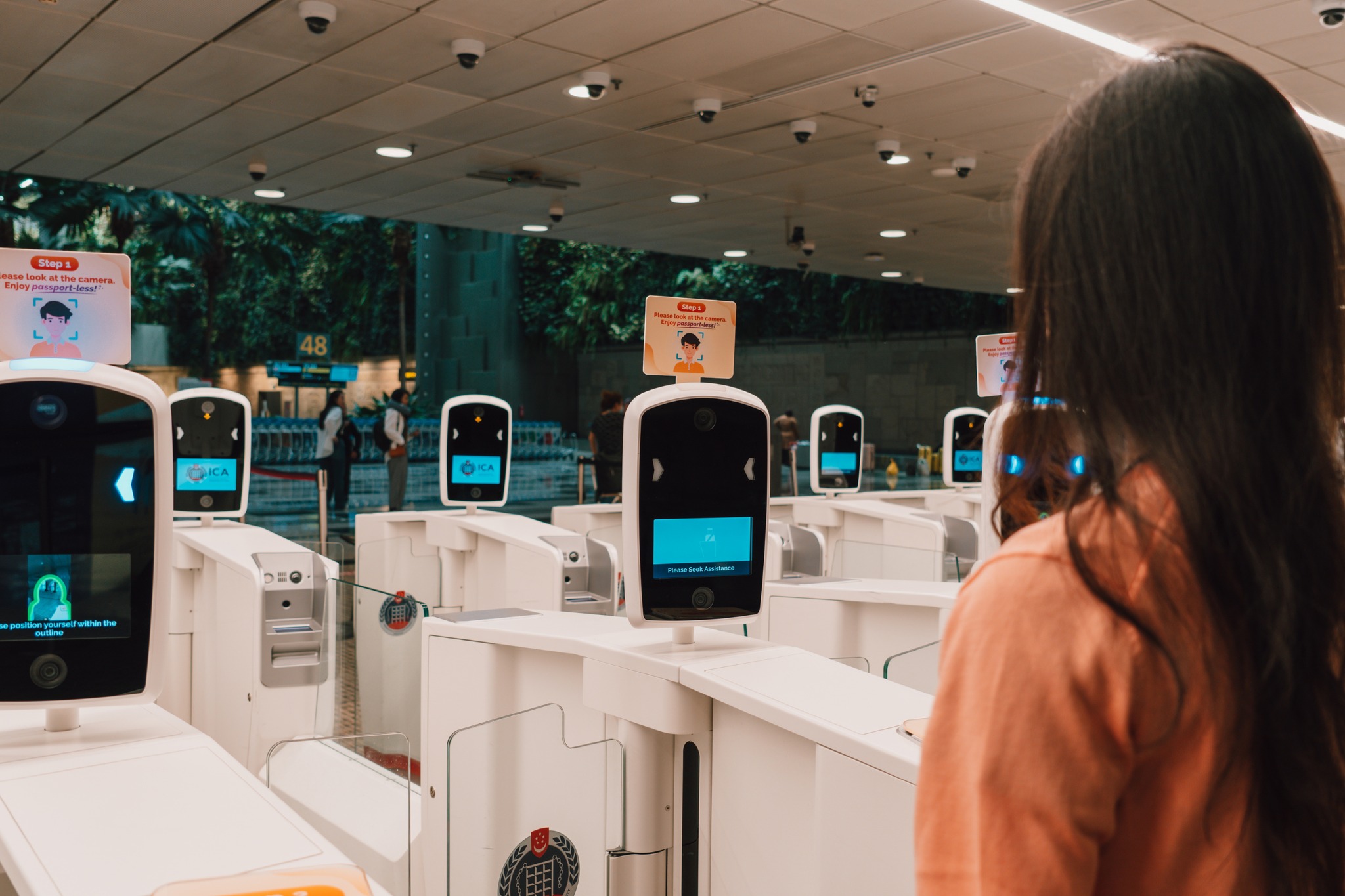 樟宜機場使用AI，通關只要10幾秒。(翻攝自樟宜機場臉書)