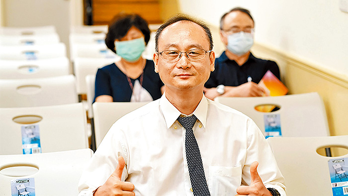 丁至剛牧師（受訪者提供）