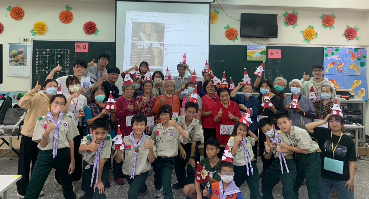 老幼共學合影。(受訪者提供)