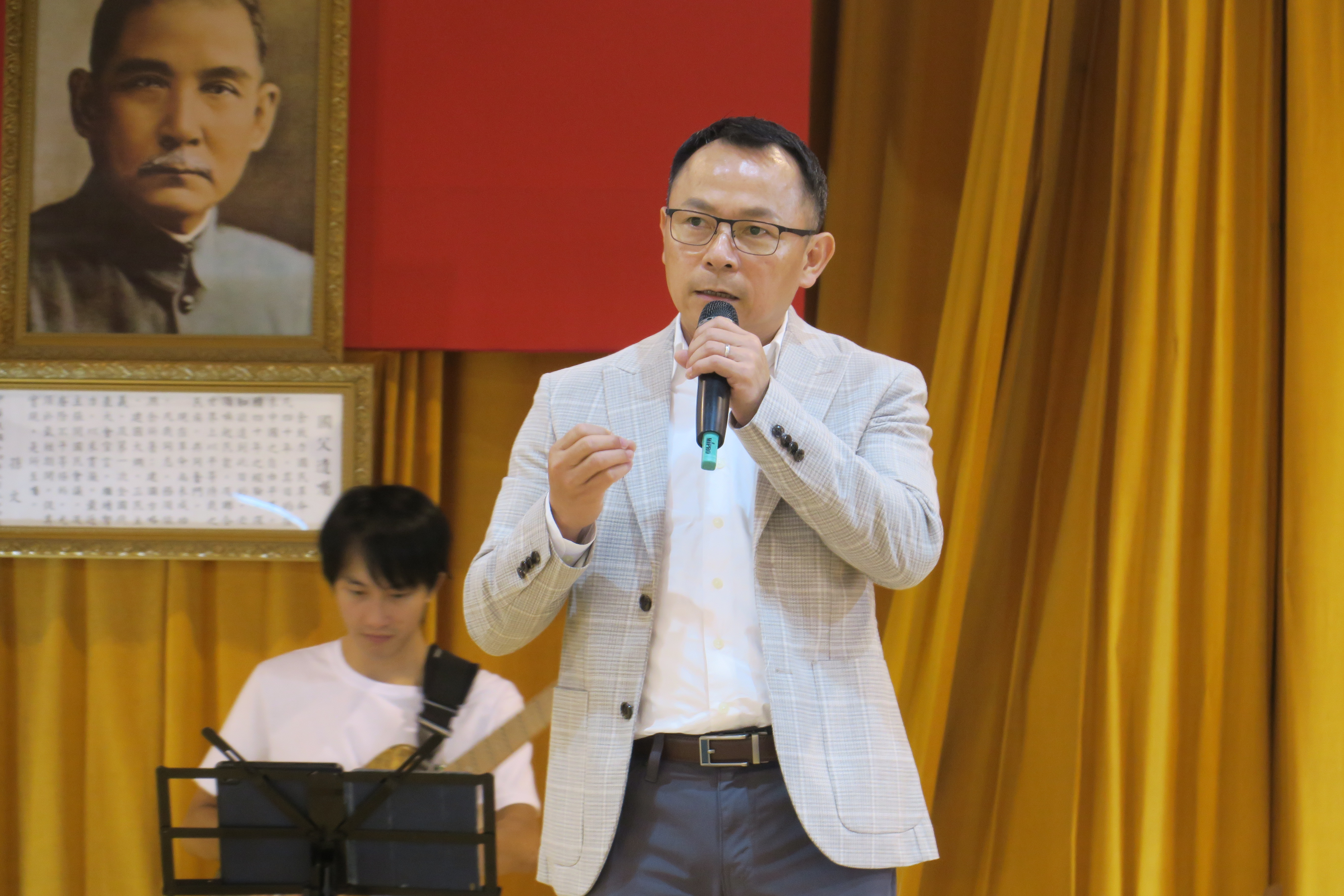 潘萬逑牧師。(圖/李容珍攝影)