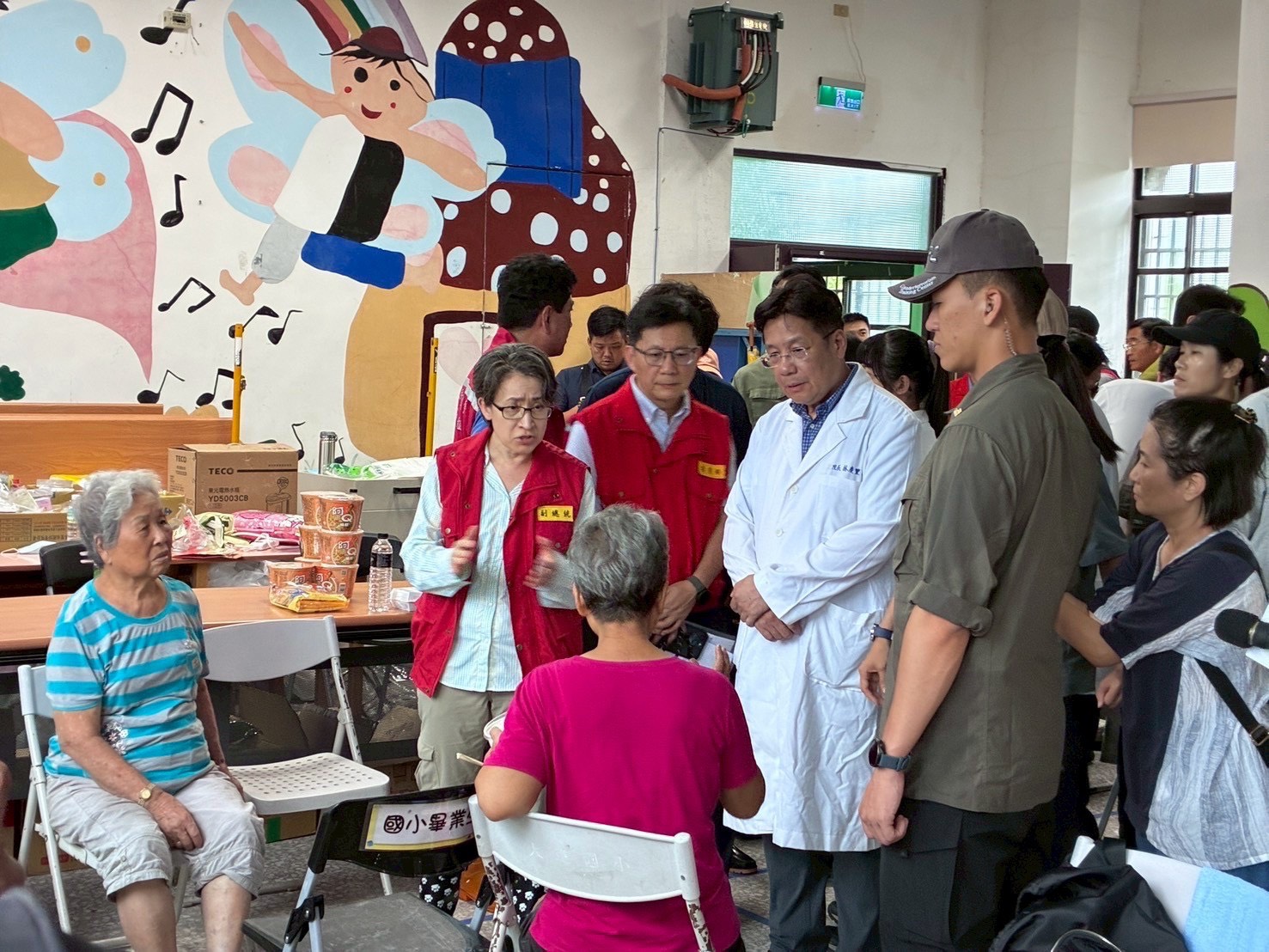 關懷災民。（'圖/醫福會提供）