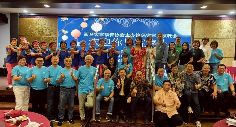 參與的台馬客家牧者、同工和演出的團隊。(主辦單位提供)