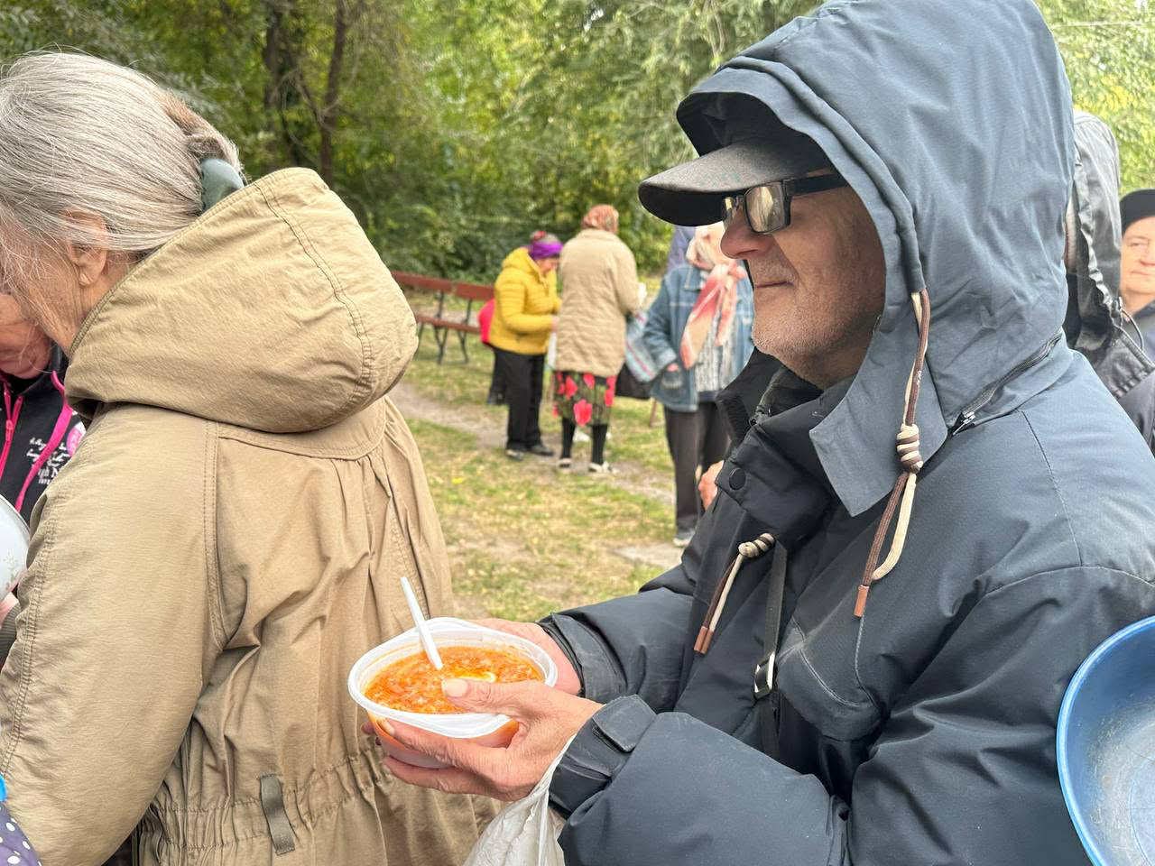 每週在教會外面供餐