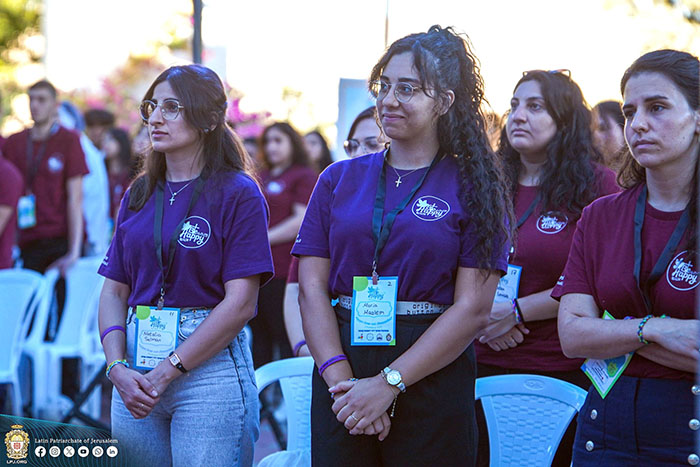 猶太與巴勒斯坦天主教青年齊聚一堂。(圖/lpj.org)