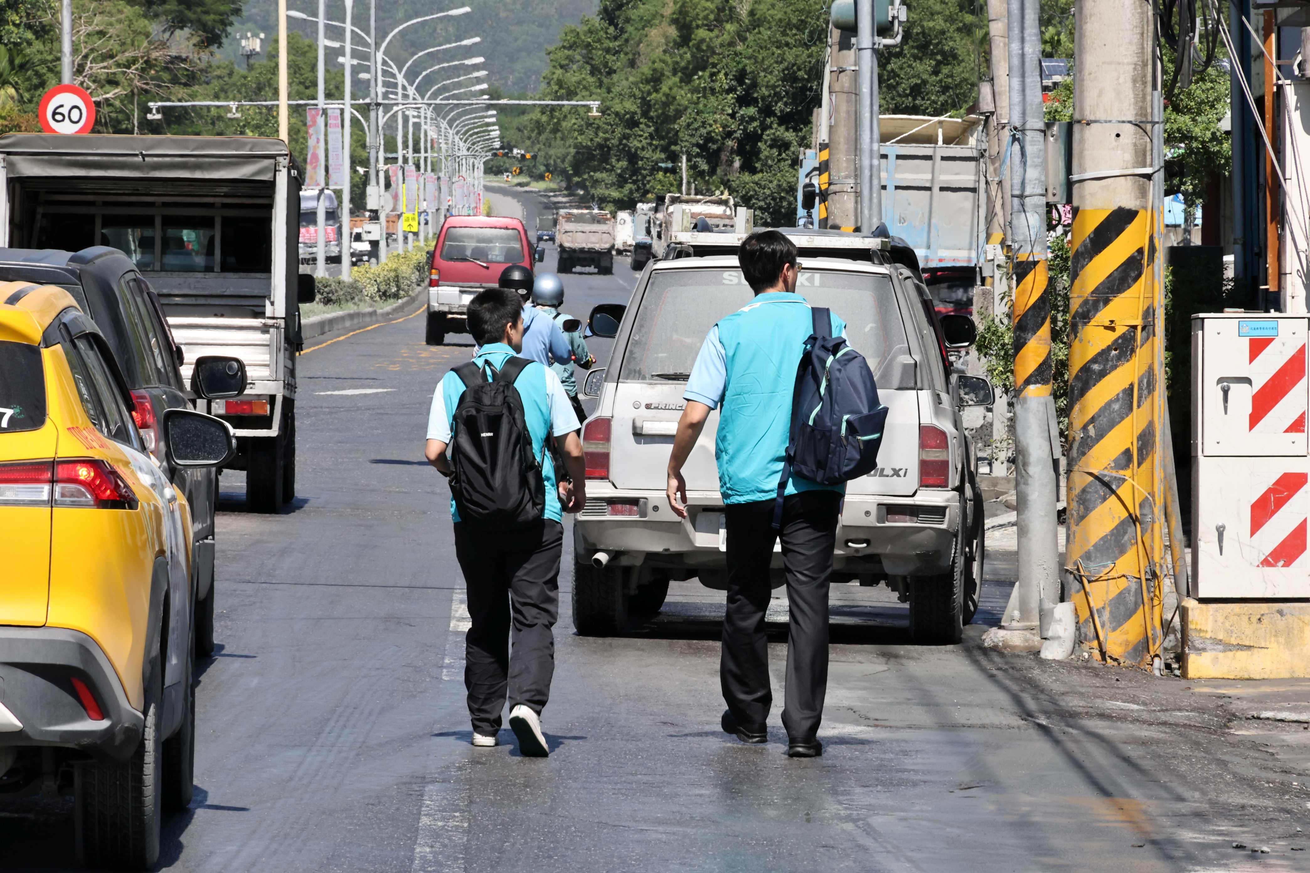 門諾醫院的團隊走入災區，不只送藥，更送進人心。(門諾醫院提供)