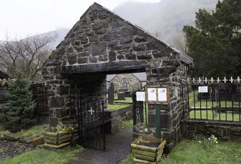 聖佩里斯教堂。（翻攝自britishlistedbuildings.co.uk）