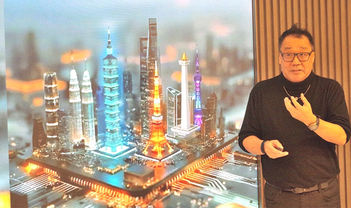 鄭忠信執行長。