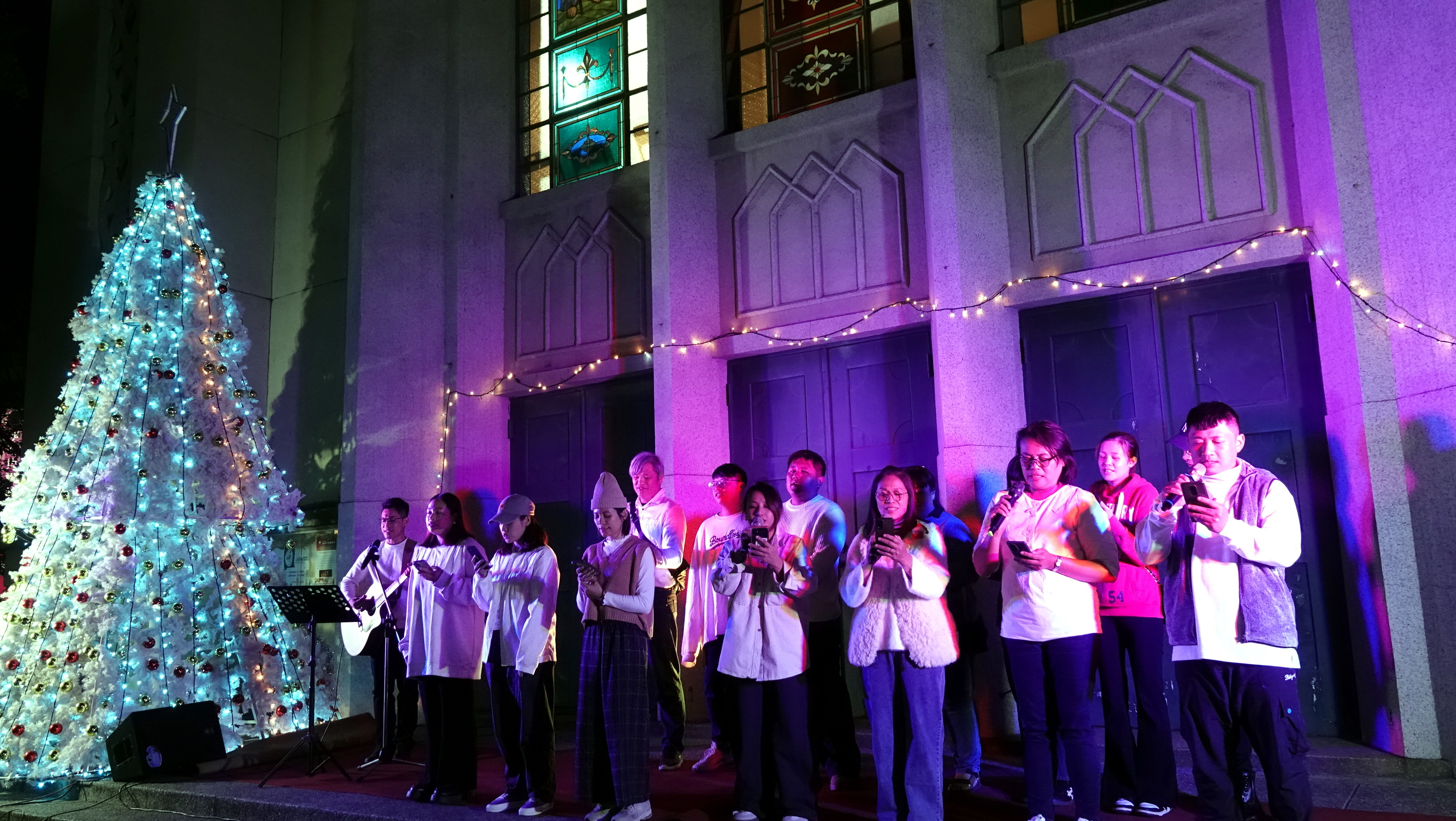 聯合詩班獻詩。(圖/新竹基督教聯合關懷協會提供)