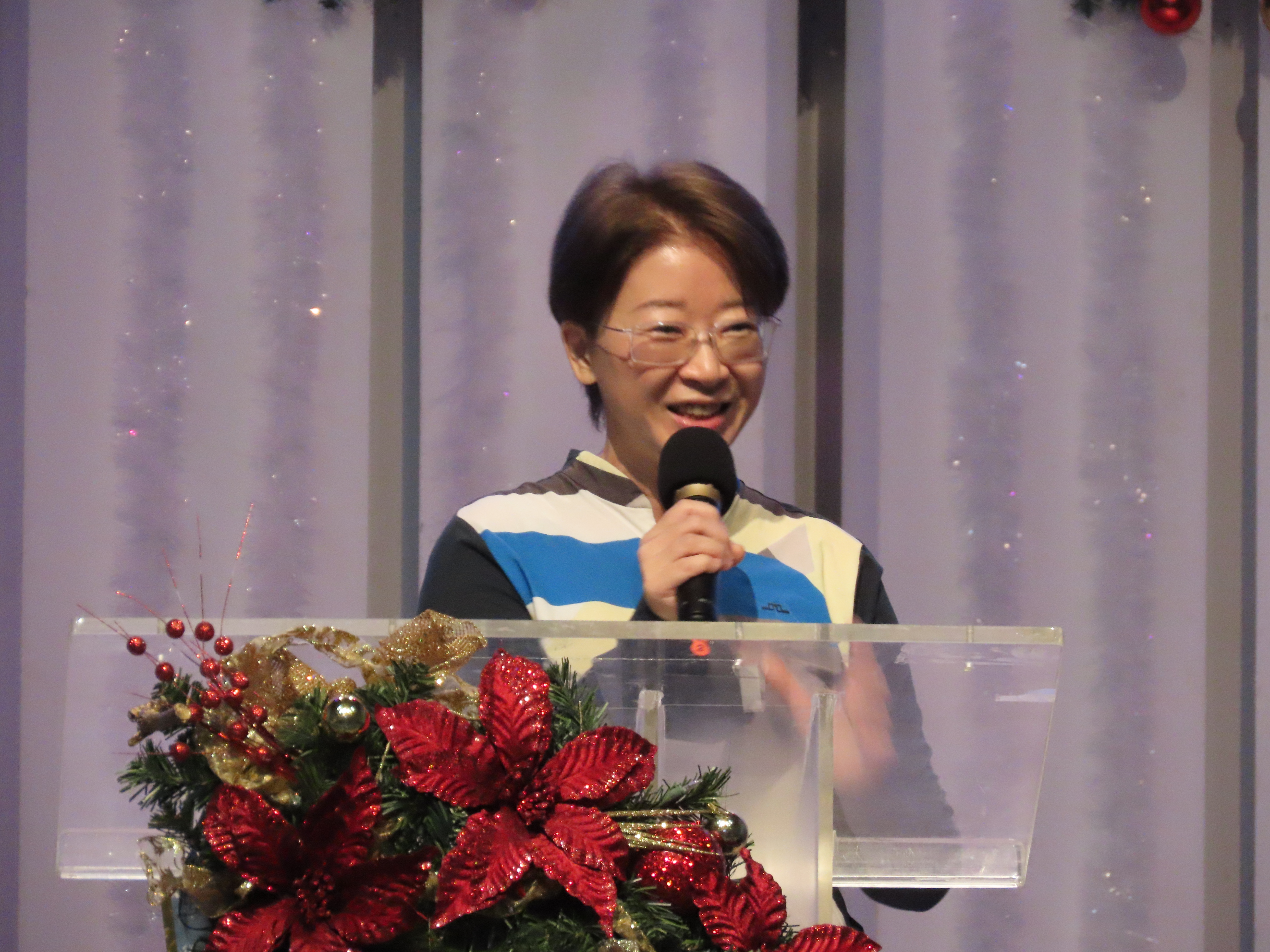 曾喜幀姊妹在台上分享。(圖/李容珍攝影)