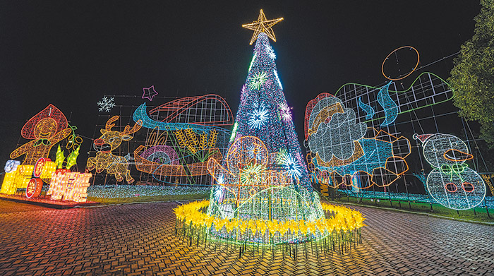 2025蘭陽越夜越美麗聖誕燈飾佈置。(圖/宜蘭縣政府提供)