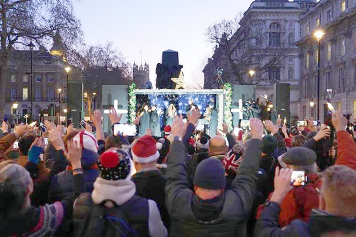 活動從下午持續到晚上。(翻攝自X@TRobinsonNewEra)