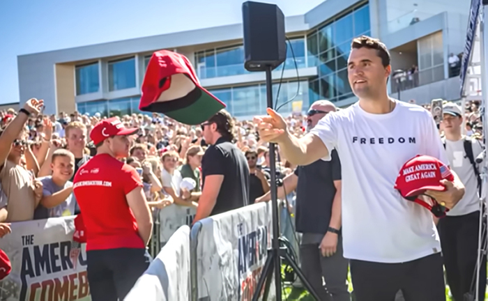 查理．柯克。（YouTube@CBN News影片截圖）